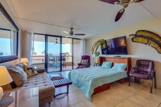 Kona Pacific Top Floor Retreat Ocean View and Pool! - Kailua-Kona - 3