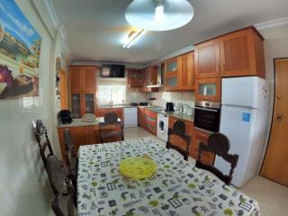 Luxury Apartment 4 Bedrooms Pool in Marisol - Corroios - 3