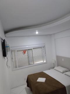 HOTEL DO CENTRO 100m SANTA CASA, ASSEMBLEIA E UFRGS, PROXIMO AO ARAUJO VIANA, PET'S FRIENDLY!!! - 6