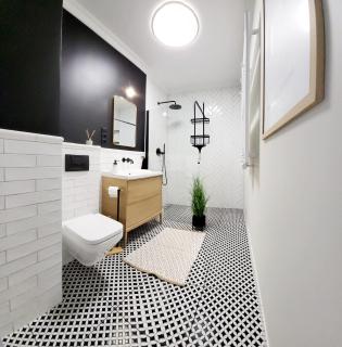 Komfortowy Apartament Przy Bramie Targowej z tarasem- Old Town - Elblag - 4