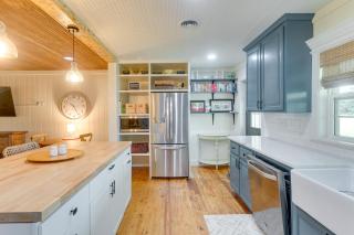 Beautiful Georgia Farmhouse Rental with Patio - Lenox - 1
