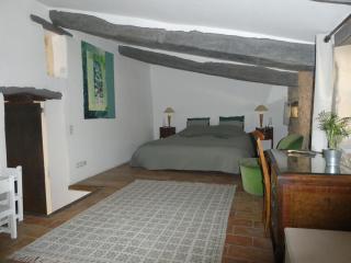 Le Jas des aiguiers - 2