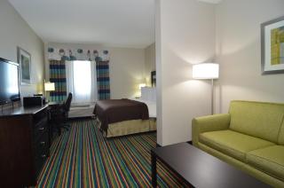 Quality Inn & Suites Kenedy - Karnes City - Kenedy - 1