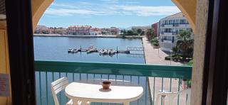 joli appart les pieds dans l'eau,terrasse et clim - Le Barcarès - 8