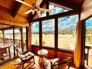 Runway Cabin Retreat With Private Hot Tub! - Duck Creek Village - 5