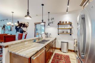 Sparkling Glacier - Suite 202 - Columbia Falls - 2