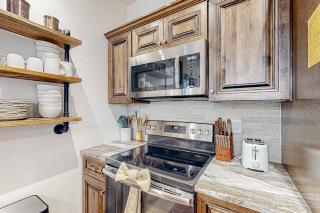 Sparkling Glacier - Suite 202 - Columbia Falls - 1