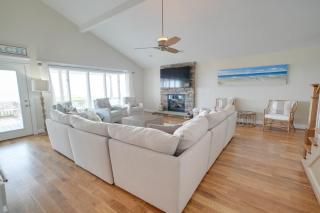Oceanside Gem - 8