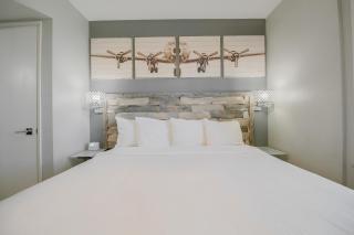 Lions Gate Hotel - Sacramento - 2