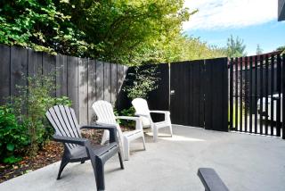 Urban Escape Addington Townhouse Walk to Stadium & Cafes - 4