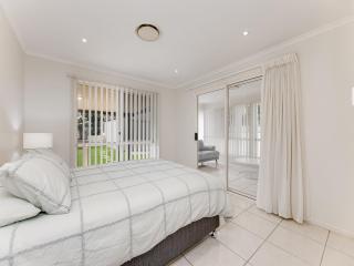 11 Wills Avenue Golden Beach QLD - Golden Beach - 4
