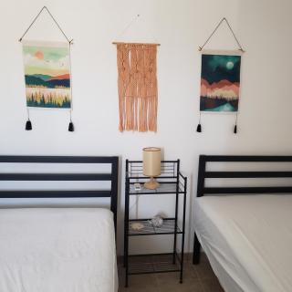 Baja's Rest Stop - 5