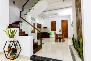 Simple House Near My Khe Beach and Night Street - Da Nang - 5