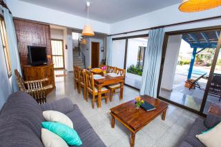 Villa Med. Coast - Argaka - 4