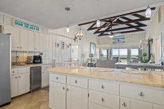 The Beachcomber home - Pine Knoll Shores - 1