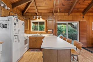 Dogwood Treehouse home - Pine Knoll Shores - 1
