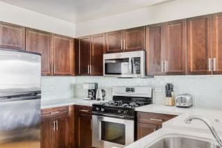 Downtown 1BR w Pool WD Gym nr 7th St Metro LAX-605 - Los Angeles - 4
