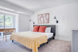 Menlo Park 2BR w Pool Ball Courts nr Top Schools SFO-457 - Menlo Park - 3