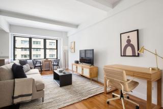 Sutton Place Studio w doorman nr Sutton Park NYC-1140 - 8
