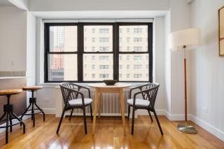 Sutton Place Studio w doorman nr Sutton Park NYC-1140 - 5