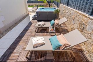 Villa Ora with Heated pool, Whirlpool, 4 bedrooms - Grohote - 5