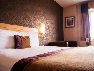 City Hotel - Derry - 4
