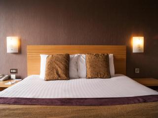 City Hotel - Derry - 1