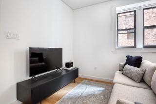 SoHo 1br w outdoor space in-unit wd NYC-1143 - 9