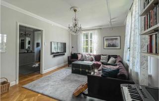 Amazing Home In Göteborg With Wifi - 9