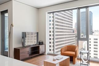 Downtown 1BR w Gym WD BBQ nr Dining Shops SEA-404 - 8
