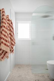 Vibes At Five Noosa - 4