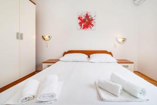 Studio Apartments Near Center - Novalja - 4