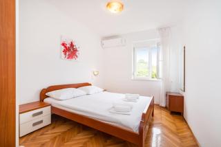 Studio Apartments Near Center - Novalja - 8