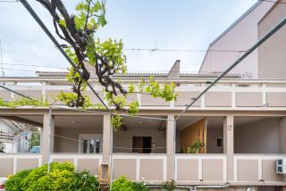 Studio Apartments Near Center - Novalja - 0