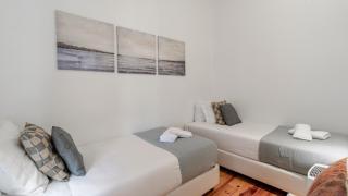 Fernandes Tomás 424 by LovelyStay - Porto - 4