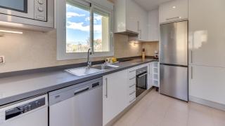 Magic Corner on Golden Mile - 3