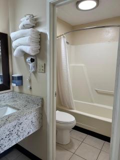 Ambassador Inn - Perryton - 1