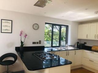Sea Cliff View Designer Home - Lyme Regis - 8