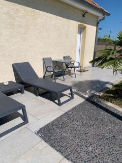 Studio indépendant avec piscine et jardin - LʼAbergement-Sainte-Colombe - 8