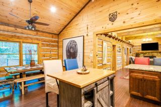 Bear Claw Lodge - Cherry Log - 1