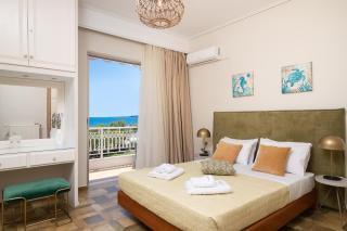 Mare Nostrum Seafront Apartment, by ZanteWize - 2