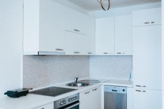 Apartment Golden - 2BR with Parking, Prime Location - Pristina - 6