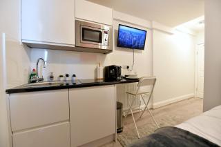 Stylish Studios by Luxestays Fulham - 9