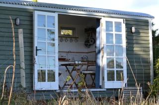 The Nutbourne Hut - shepherd's hut - pint-sized luxury - Hambrook - 3