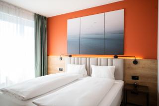Ascona Lodge, Pool & Garden Retreat - Ascona - 3