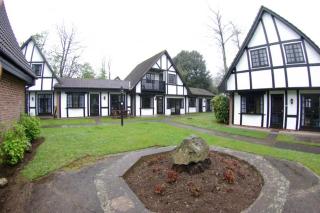 Tolroy Manor Holiday Park - 0