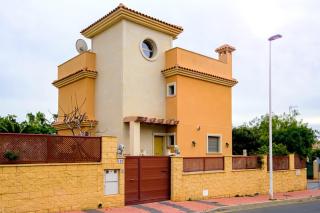 Gabriela Mistral ID119 - Torrevieja - 8