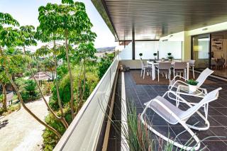 H19 - Stunning 2 BR apartment by Roomservices - 6