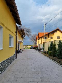 Izabella Guest House - Săcele - 1