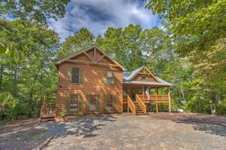 Dogwood Lodge - Dog Friendly w Hot Tub & Fire Pit - Morganton - 3